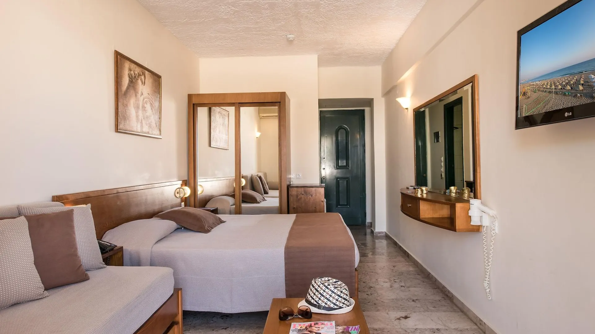 Odyssia Beach Hotel Rethymno  Rethymno (Crete)